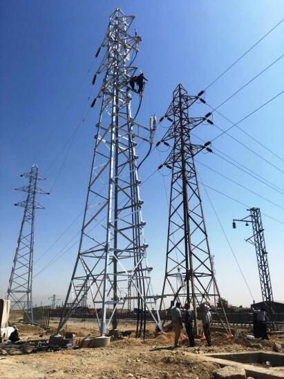 کابل کشی و جابجایی خط انتقال 63 کیلوولت در مسیر قطار برقی گلشهر - شهر جدید هشتگرد 